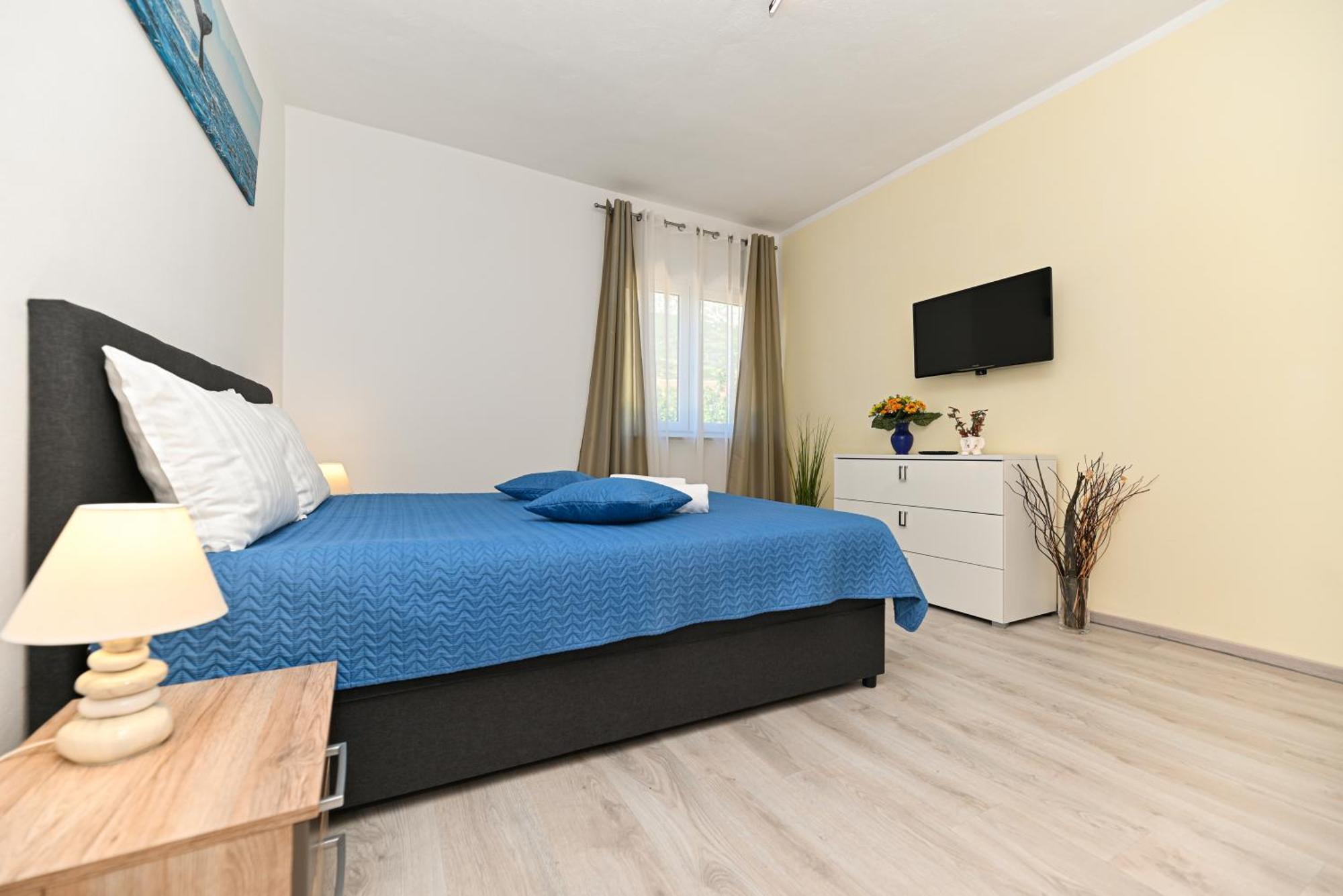 Apartmani Dolores Kastela Luaran gambar